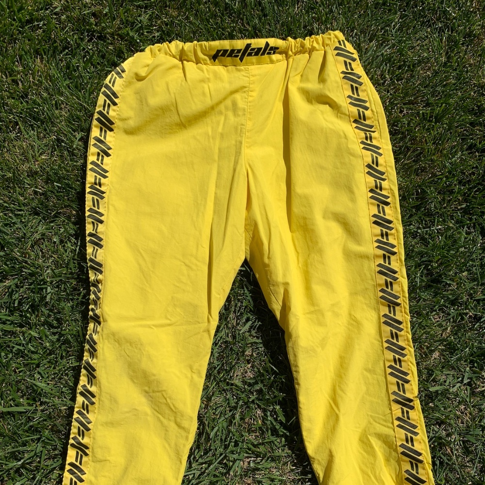 Petals Yellow, Windbreaker Pants